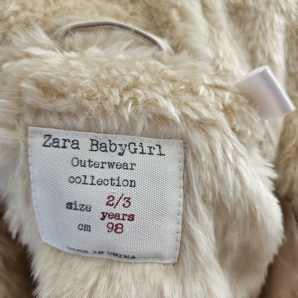 **SOLD**NWT Zara BabyGirl Jacket with Fur Size 2T/3T - Picture 4 of 5